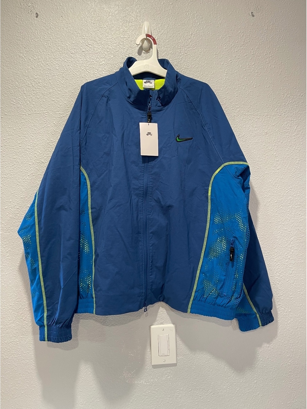 Nike SB Blue and Green Lightweight Jacket